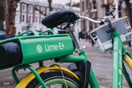 Car Sharing and Micro-Mobility: How E-Scooters and Bikes Fit into the Mix
